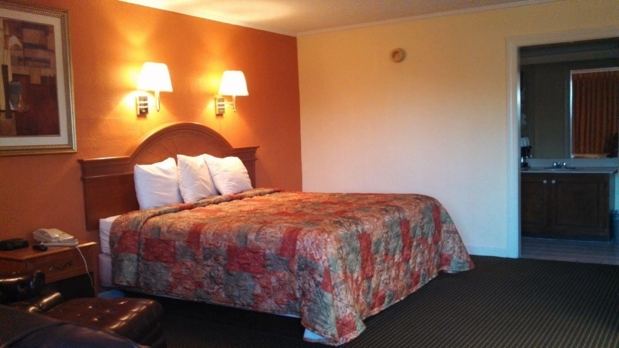 Mount Vernon Inn Sumter Buitenkant foto